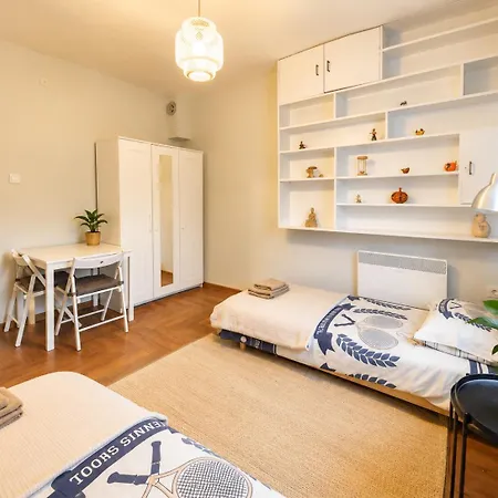 Kalkan Downtown 2br With Large Terrace