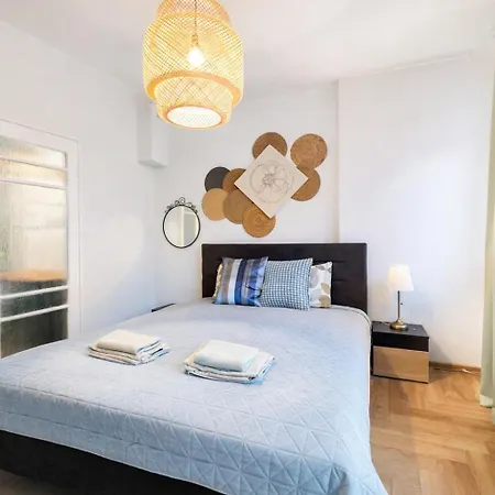 Kalkan Downtown 2br With Large Terrace
